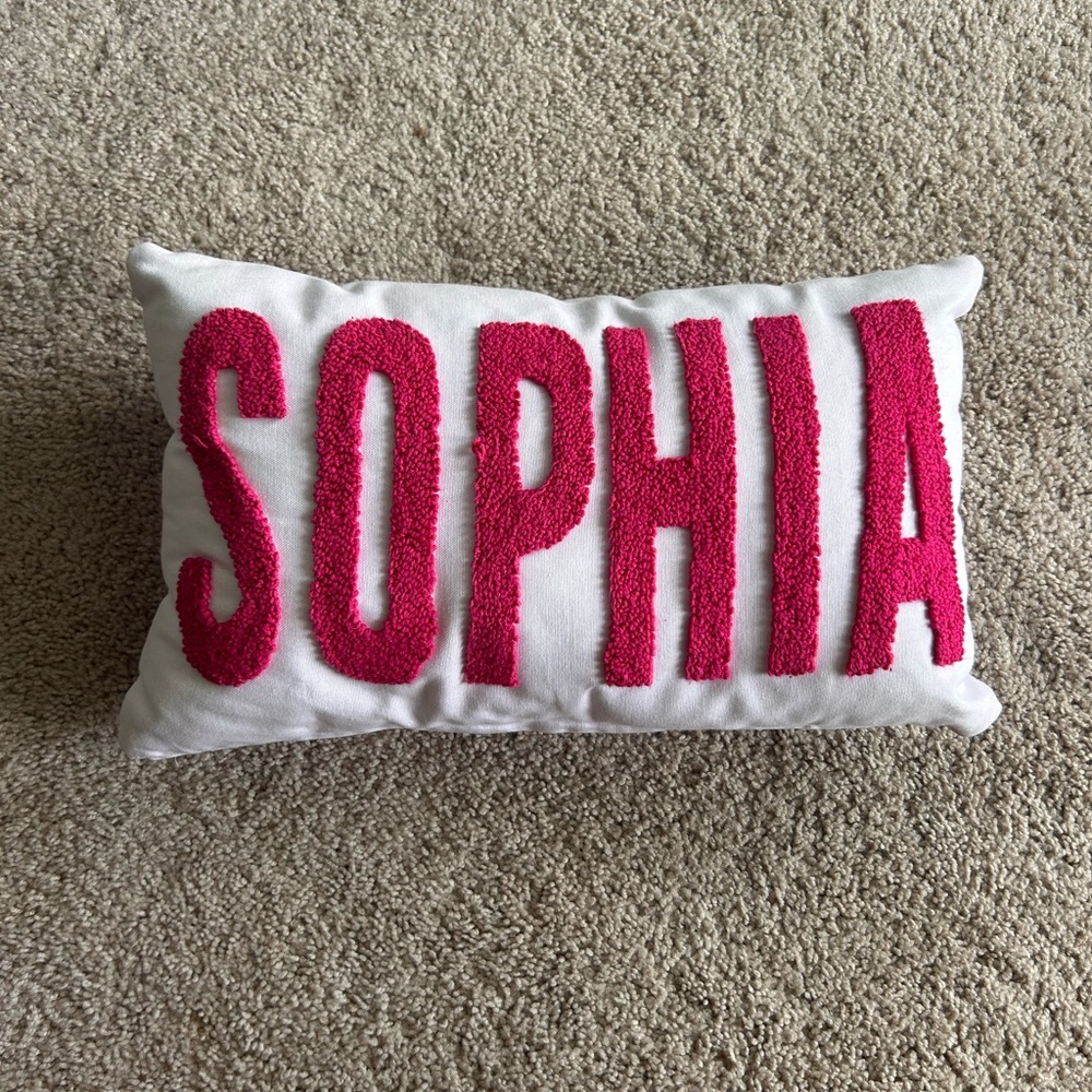 Sophia pillow